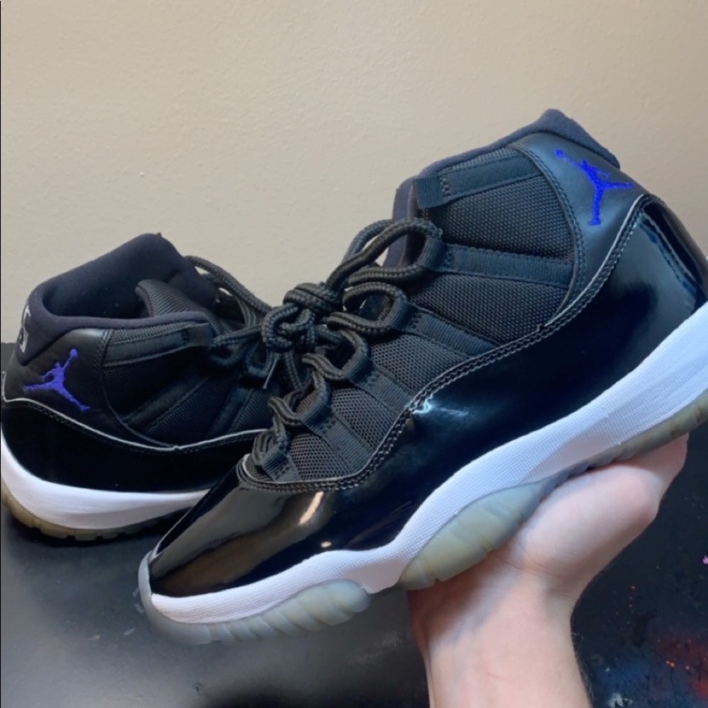 Jordan 11 space jam